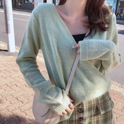 MISHOW 2019 Autumn Knit Pullover women Vneck Long Sleeves Loose soild Knit Sweater MX19C5428